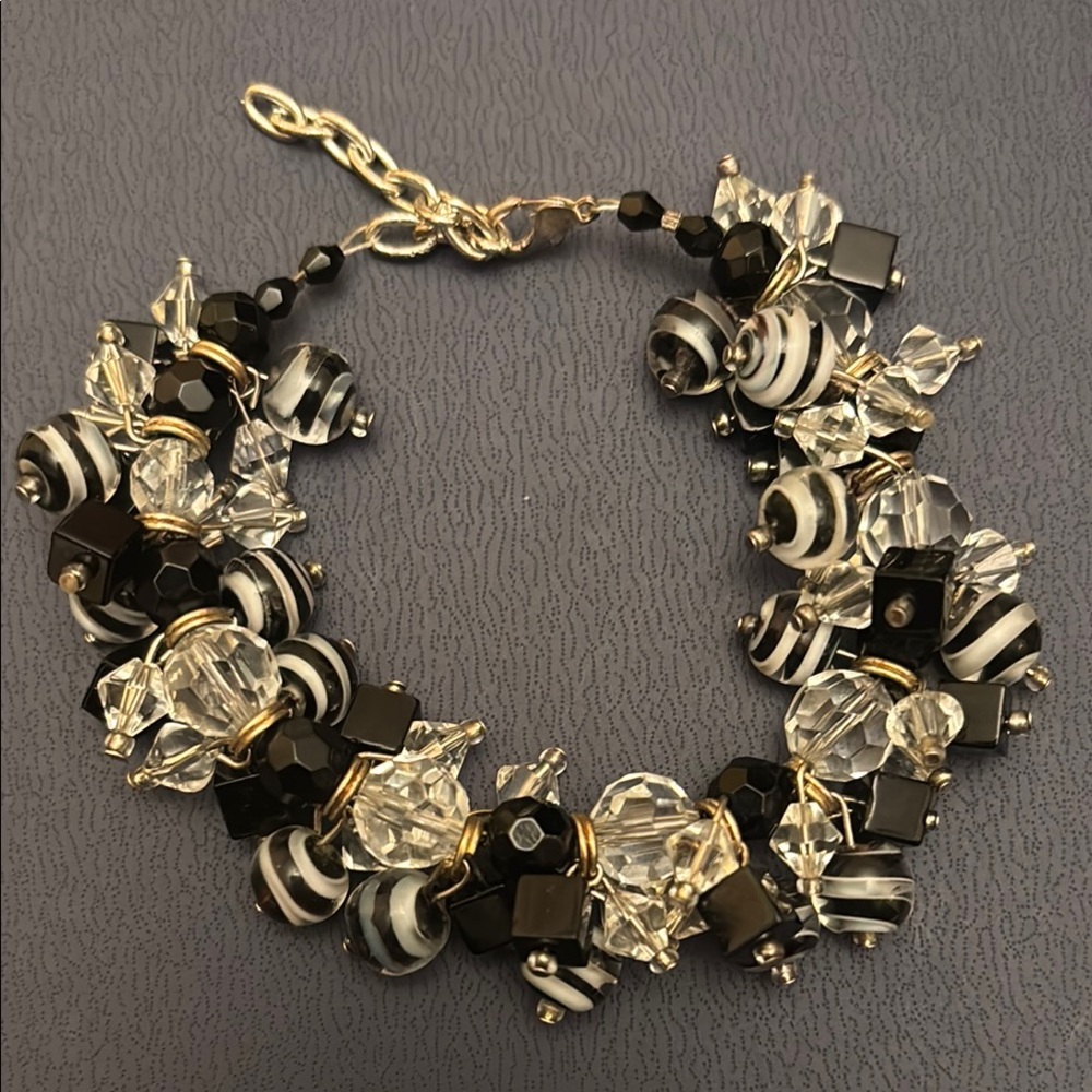 Elegant Black and White Beaded Bracelet